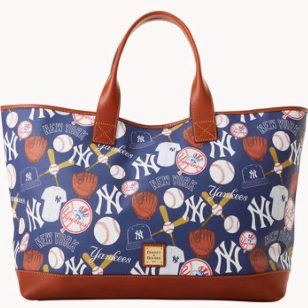 Dooney & Bourke MLB New York Yankees Picnic Tote NWT - Picture 14 of 15
